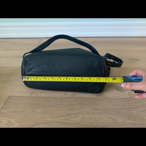 Black leather Michael Kors Shoulder Bag - Picture 3 of 9